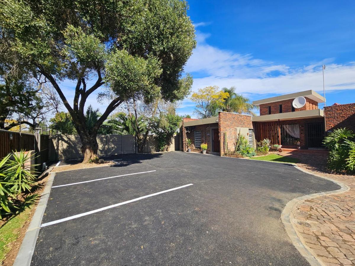 Bosveld In Die Stad 2 Guesthouse Alberton Exterior photo