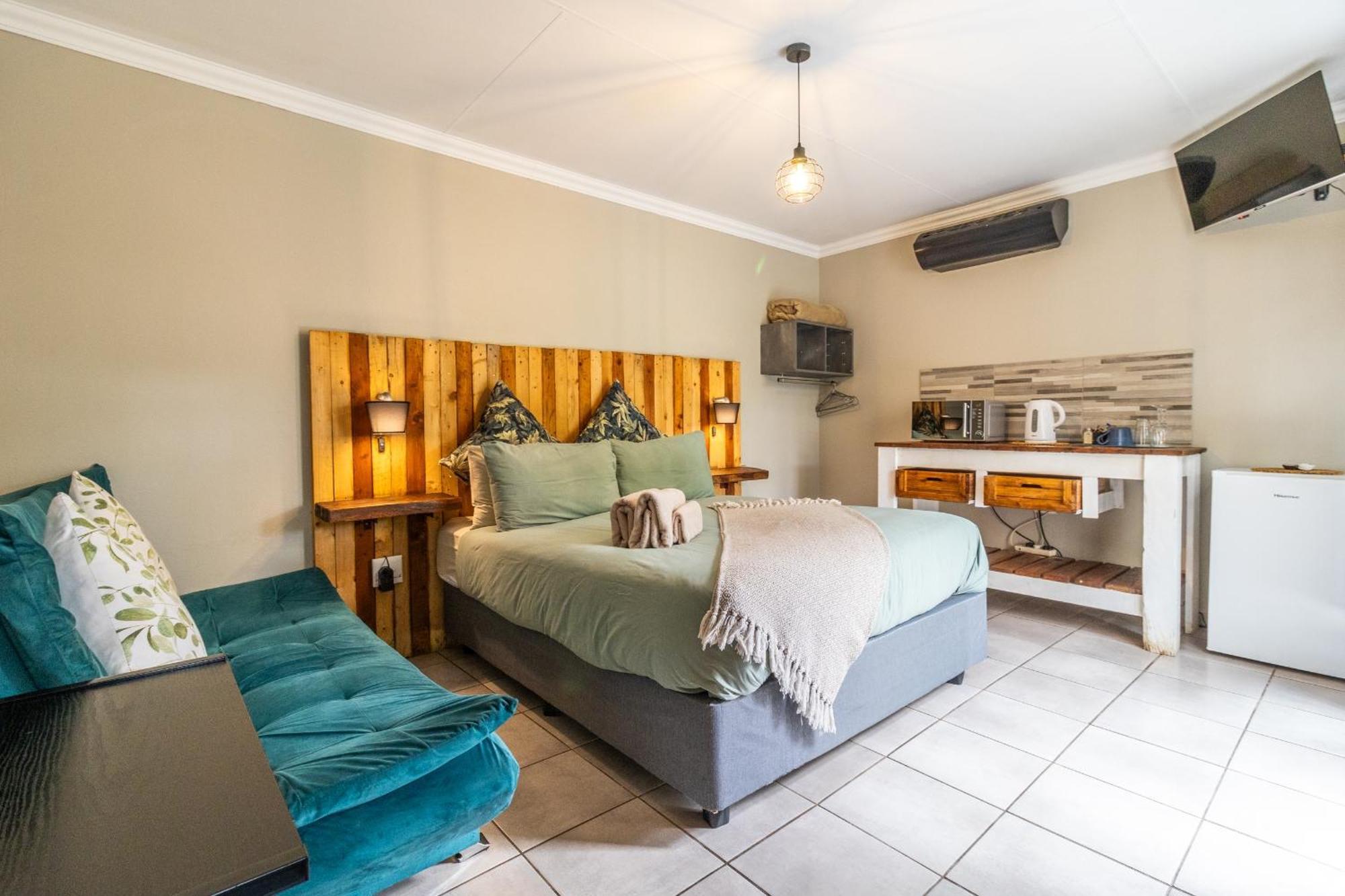 Bosveld In Die Stad 2 Guesthouse Alberton Exterior photo
